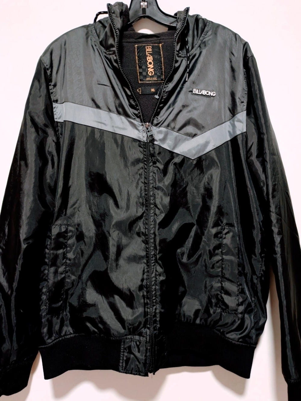 Billabong Black Windbreaker with Reflective Gray Chevron
